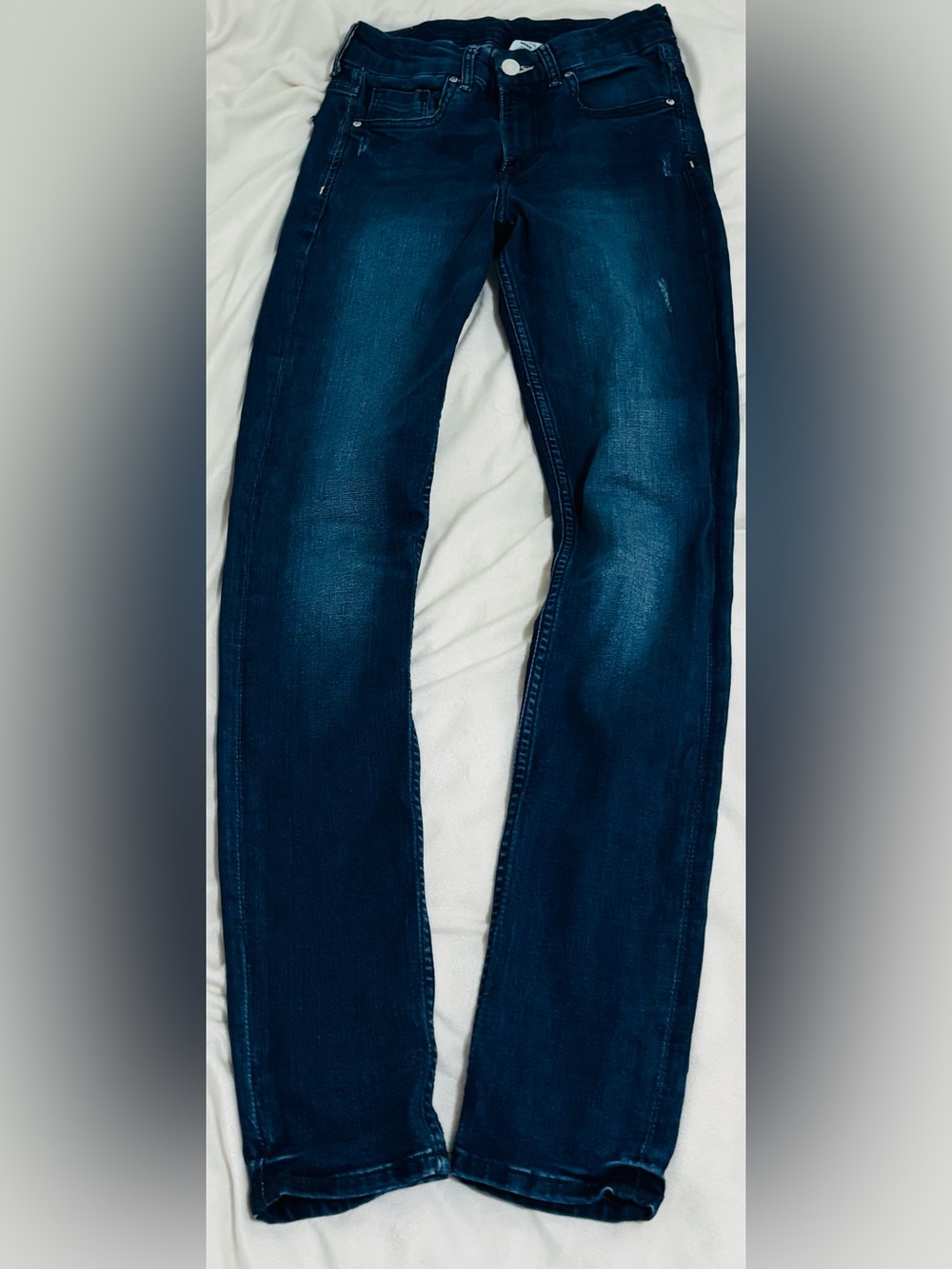 H&M Women's Slim Straight Jeans in Dark Blue